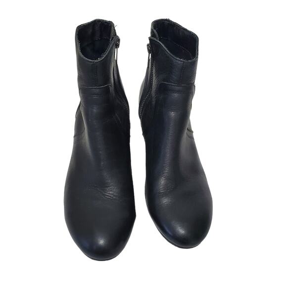 Steve Madden | Porcha Leather Black Heeled Side Zip Ankle Booties - Picture 4 of 14